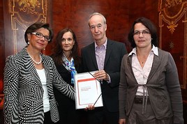 Welldone Werbeagentur GmbH Präsentation der Studienergebnisse 'Prävalenz der Multiple Sklerose 2010'
