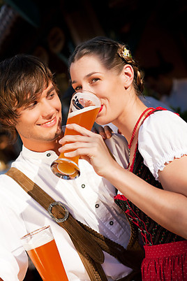 Großes Breznsuppenfest & Dirndl Gaudi in der Bahnhofstraße Wörgl am Sonntag, 26. Juni 2011