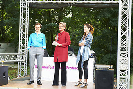 Kulturministerin Claudia Schmied begrüßte 500 Gäste beim gestrigen 'Sommerfest in den Praterateliers'