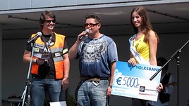 Harley-Davidson-Charity-Tour startet am 10. August 2011 - Mail Boxes
Etc. (MBE) spendet 23.000 Euro für muskelkranke Kinder  - BILD