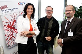 BILD zu OTS - Im Bild v.l.n.r.:  Dr. Valerie Höllinger (Kaufm. Geschäftsführerin bfi Wien), Daniel Glattauer (Autor), Mag. Franz-Josef Lackinger  ...