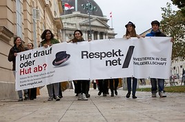 BILD zu OTS - Beim ersten TAG DES RESPEKTs im Wiener Museumsquartier wurden Ideen für ein besseres Österreich präsentiert.
