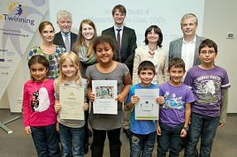 Virtuelle Schulpartnerschaften: Auszeichnung für die besten Projekte
eTwinning erleichtert Wissenstransfer in Europa  - BILD