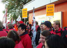 MetallerInnen-Lohnrunde: 150 MitarbeiterInnen bei Buntmetall Amstetten im Warnstreik