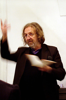 MANFRED CHOBOT - Autorenlesung 'Anna und Maria im Doppelpack'
LESEREIHE >SCHÖNHEIT UND VERGÄNGLICHKEIT<
