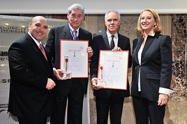 Infrastrukturauszeichnung Red Arrow 2011 an Dr. Hannes Androsch, 
Mag. Georg Kapsch und Dr. Moritz Leuenberger verliehen - BILD