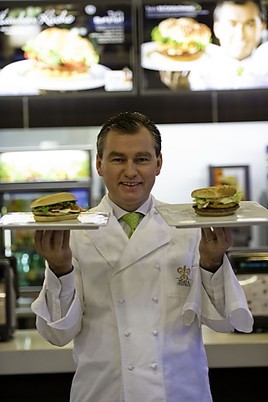 Neu bei McDonald's Österreich: Gutburgerliche Hauben Küche nach
Rezepten von Toni Mörwald - BILD