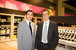Kulinarischer Frischetempel für Gastronomie und Hotellerie -
AGM eröffnete modernsten C&C Markt Österreichs in Wiener Neustadt  =

