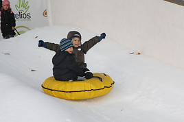 Der Schnee ist da! Bahn frei: Auf der iCover-Piste darf gerutscht werden