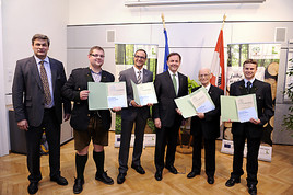 Berlakovich übergibt Josef Ressel Forstpreis für besondere Leistungen in der Forstwirtschaft
