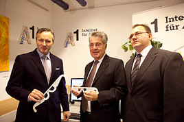 Übergabe der barrierefreien 'A1 Internet für Alle'-Surfstation mit
Bundespräsident Dr. Heinz Fischer - BILD