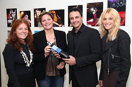 Preisverleihung des PR-Bild Awards 2011 an headON communications -
BILD