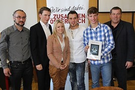 'Zusammen:Österreich' - Integrationsbotschafterin Kelly Kainz in Villacher Gymnasium