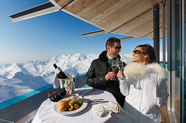 BILD zu TP/OTS - Ein Fest für alle Sinne und den Blick auf 21 Dreitausender erleben die Gäste beim best of obergurgl Frühjahrsurlaub.