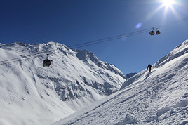 Sonnige Schwünge, ein Feuertanz am Berg und viel Musik: Obergurgl-Hochgurgl bittet zum Skifinish