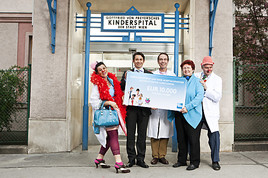 American Express und CliniClowns haben Grund zum Lachen - BILD