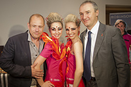 BILD zu OTS - Gery Keszler und Robert Chvátal, CEO T-Mobile, bei der Pressekonferenz Life Ball 2012