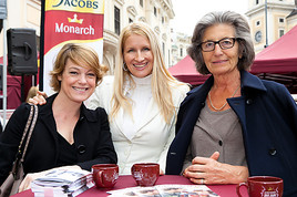 BILD zu OTS - Im Bild v.l.n.r.: Elke Winkens (Schauspielerin), Claudia Stöckl (Moderation, Markenbotschafterin), Cecily Corti (Leiterin  …