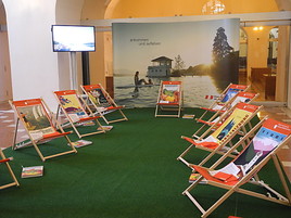 BILD zu TP/OTS - Österreich-Lounge im Kassaraum der ÖNB während der Laufzeit der Ausstellung