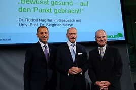 BILD zu OTS - Im Bild v.l.n.r.: Merkur Vers. AG Generaldir. Komm.-Rat Alois Sundl, Univ. Prof. Dr. Siegfried Meryn, Dr. Rudolf Nagiller