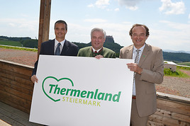 (v.l.n.r.):  Mag. Gernot Deutsch (Obmann Thermenland Steiermark), LH-Stv. Hermann Schützenhöfer, Georg Bliem (Direktor Steiermark Tourismus)