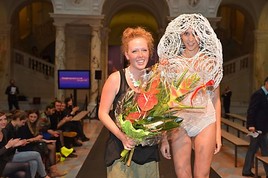 Julia Platzgummer gewinnt das Österreich Finale des Triumph Inspiration Award 2012 mit ihrem Design Butterflys Protection und qualifiziert sich  …