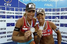 Eine Ära geht zu Ende - Sara Montagnolli beendet ihre Beachkarriere -
Babsi Hansel startet mit neuer Partnerin Magdalena Jirak durch - BILD