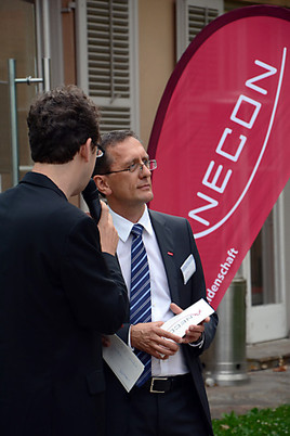 KORRIGIERTE NEUFASSUNG der OTS0136 von HEUTE: Sommerfest von
Software-Experte ANECON: 150 Gäste beim IT-Event des Sommers