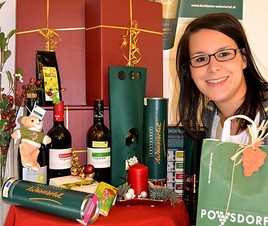 Von der Weinviertel Genussrolle bis zum Winzersekt: Ausflugsziel Wein-Geschenke-Markt Poysdorf - BILD
