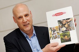 Michael Blass, Geschäftsführer der AMA-Marketing, präsentiert die Entwicklung der Agrarexporte 2012.