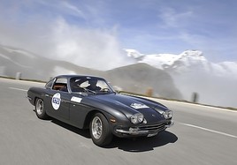 Kitzbüheler Alpenrallye feiert die Jubilare: 50 Jahre Lamborghini, 50 Jahre Porsche 911  - BILD