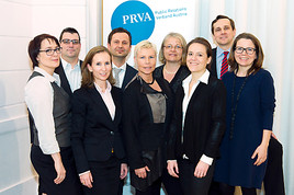 Der neugewählte PRVA Vorstand 2013 vlnr.: Birgit Parade, Jürgen H. Gangoly, Ute Greutter, Andreas Bauer, Ingrid Vogl, Susanne Senft, Andrea …