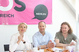 Online Partei Österreichs (OPÖ) tritt NEOS-Wahlplattform bei - BILD