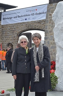 10.000 bei Befreiungsfeier 2013 in Mauthausen: Gedenken an Retterinnen und Retter - BILD