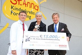 Im Bild vlnr.: Univ.-Prof. Dr. Wolfgang Holter (Institutsleiter der St. Anna Kinderkrebsforschung), Renate Weiss (Bosch Brand-Marketing), Peter …