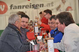 Das Nationalteam mit Legenden-Treff zum Vatertag schenken Das Nationalteam mit Legenden-Treff zum Vatertag schenken