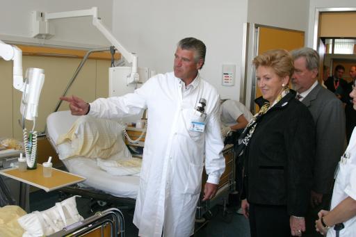 Bild: Rauch-Kallat: Umfassendes Trauma-Management durch Sonderfach ...