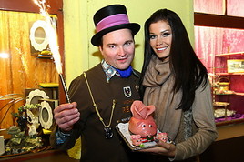 Das Rosenschweinchen Ein Susses Gluck Fur Die Frau Suss