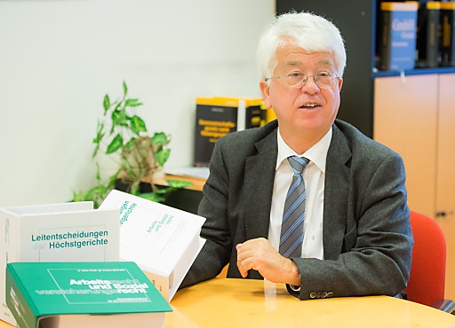 19 000 Seiten Arbeitsrecht Wechseln Den Verlag Lexisnexis 12 12