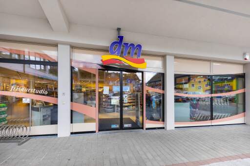 Bild: 8. Dezember: dm hält 106 von 386 Filialen offen | dm drogerie ...