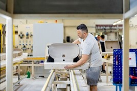Von handwerklicher Perfektion zu industrieller Exzellenz: LAUFEN feiert ein Jahrhundert Keramikinnovation in Gmunden
